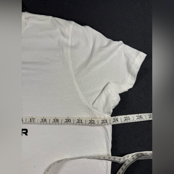 Under Armour Graphic Shirt White - Women’s XL - Picture 2 of 8
